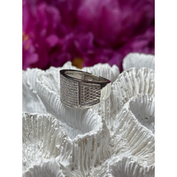 925 Sterling Silver Diamonds Ring Size 8.5