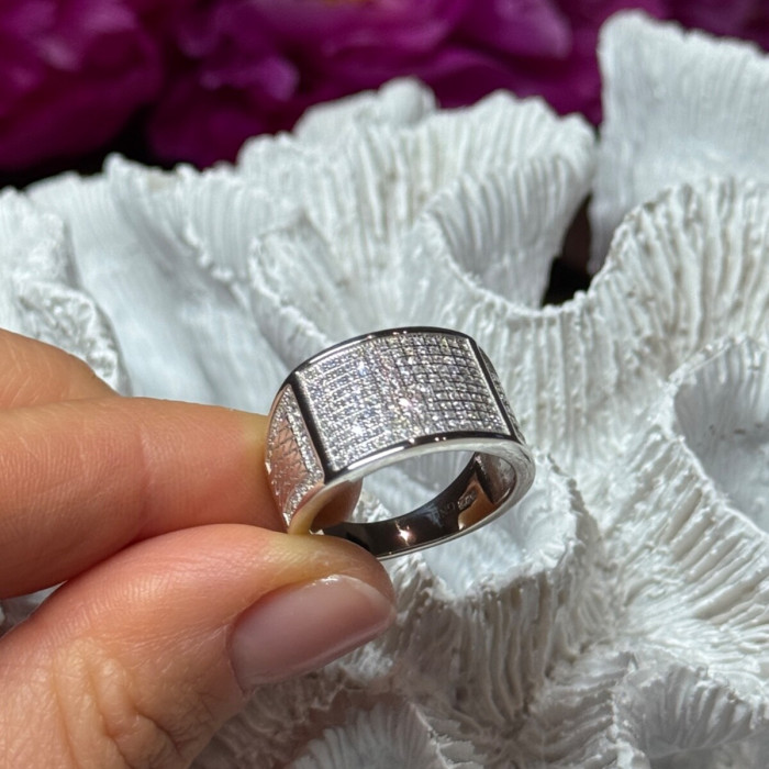 925 Sterling Silver Diamonds Ring Size 8.5