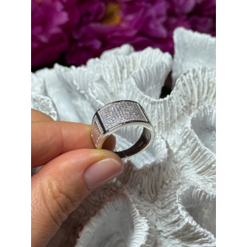 925 Sterling Silver Diamonds Ring Size 8.5