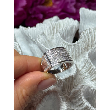 925 Sterling Silver Diamonds Ring Size 8.5