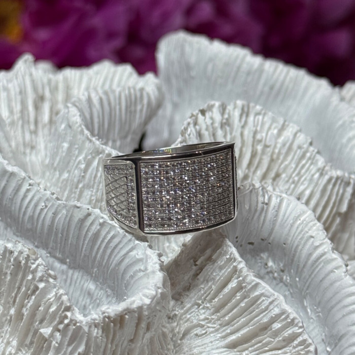 925 Sterling Silver Diamonds Ring Size 8.5