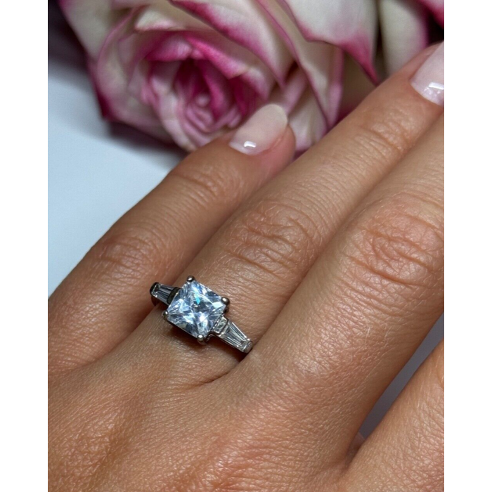 925 Sterling Silver CZ Ring Size 7