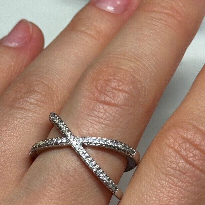 925 Sterling Silver CZ Ring Size 8.5