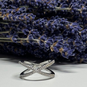 925 Sterling Silver CZ Ring Size 8.5