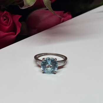 925 Sterling Silver Topaz & Beryl Ring Size 6