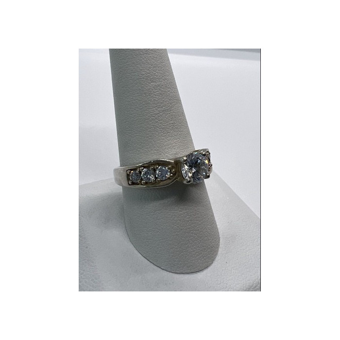 925 Sterling Silver & CZ Ring Size 9.5