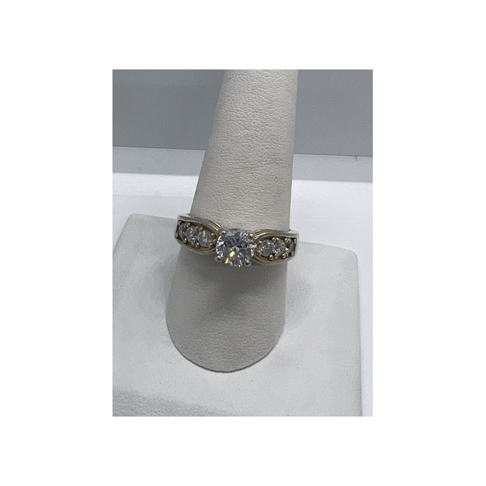 925 Sterling Silver & CZ Ring Size 9.5
