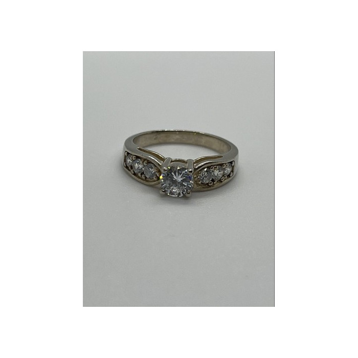 925 Sterling Silver & CZ Ring Size 9.5