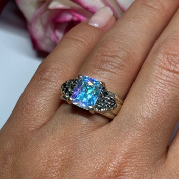 925 Sterling Silver CZ & Marcasite Ring Size 6