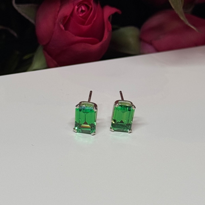 925 Sterling Silver Green Peridot Earrings Length 8 Mm
