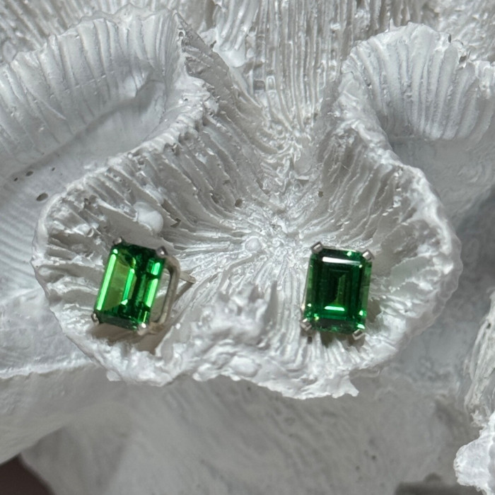 925 Sterling Silver Green Peridot Earrings Length 8 Mm