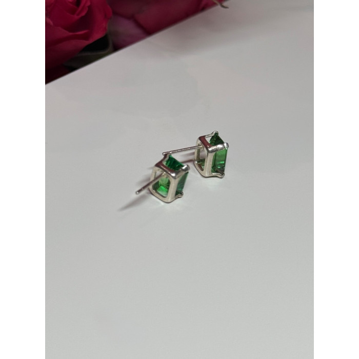 925 Sterling Silver Green Peridot Earrings Length 8 Mm