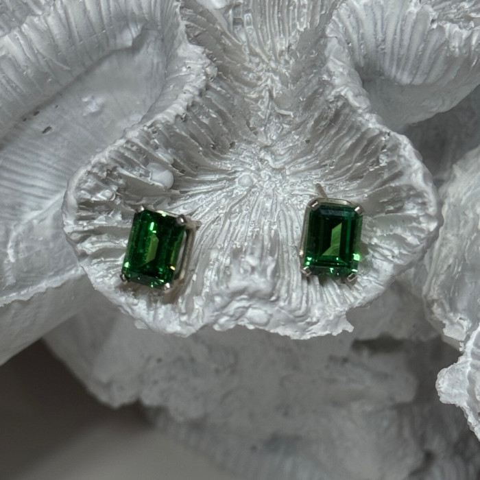925 Sterling Silver Green Peridot Earrings Length 8 Mm