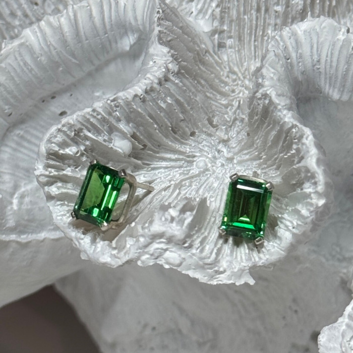 925 Sterling Silver Green Peridot Earrings Length 8 Mm