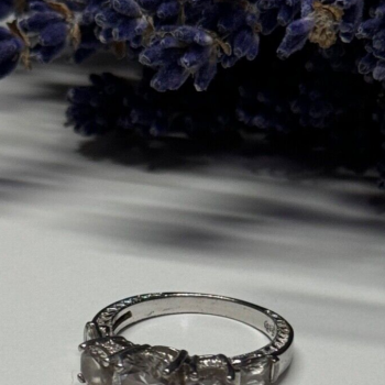 925 Sterling Silver CZ Ring Size 7.5