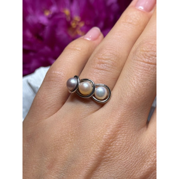 925 Sterling Silver Pearls Ring Size 6