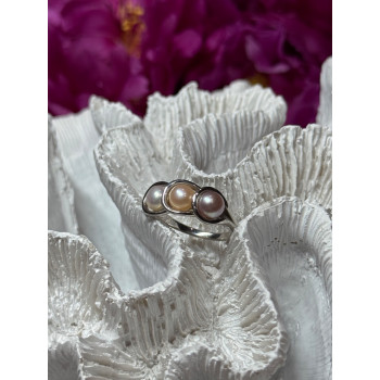 925 Sterling Silver Pearls Ring Size 6