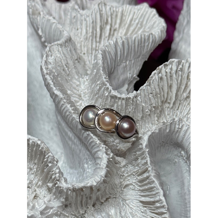 925 Sterling Silver Pearls Ring Size 6