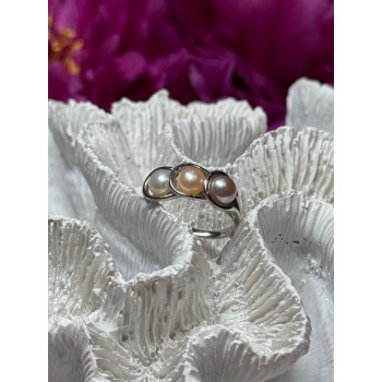 925 Sterling Silver Pearls Ring Size 6