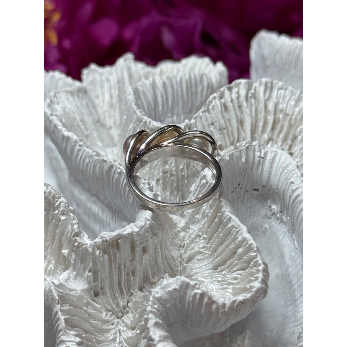 925 Sterling Silver Pearls Ring Size 6