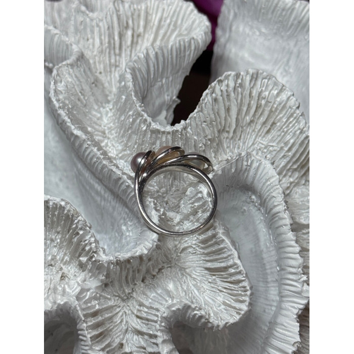925 Sterling Silver Pearls Ring Size 6