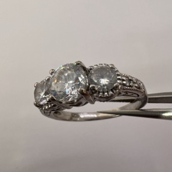 925 Sterling Silver & CZ Ring Size 8.5