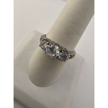 925 Sterling Silver & CZ Ring Size 8.5