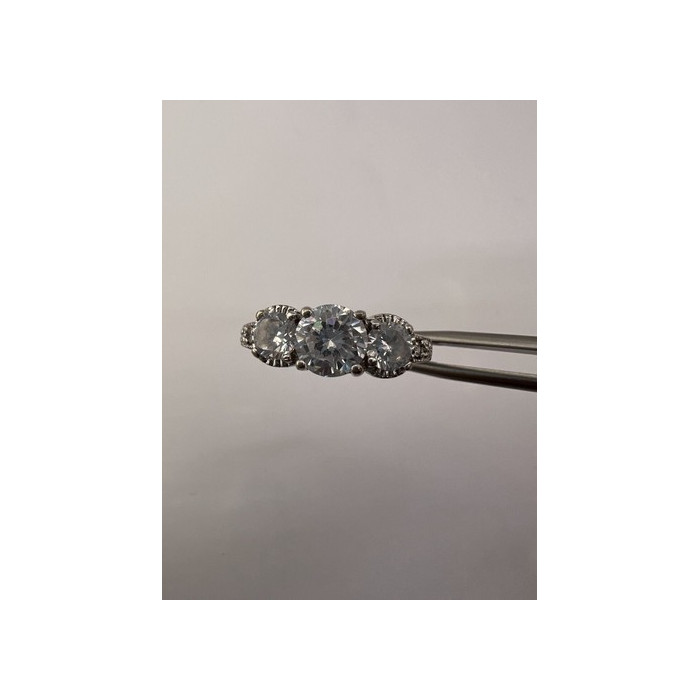 925 Sterling Silver & CZ Ring Size 8.5
