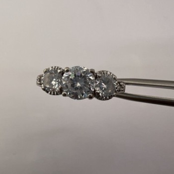 925 Sterling Silver & CZ Ring Size 8.5