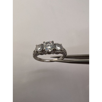 925 Sterling Silver & CZ Ring Size 8.5