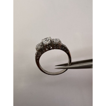 925 Sterling Silver & CZ Ring Size 8.5