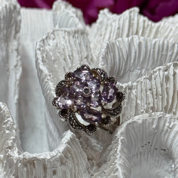 925 Sterling Silver Amethyst & Marcasite Ring Size 5