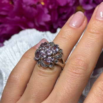 925 Sterling Silver Amethyst & Marcasite Ring Size 5