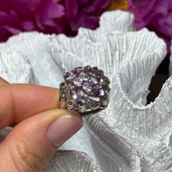 925 Sterling Silver Amethyst & Marcasite Ring Size 5