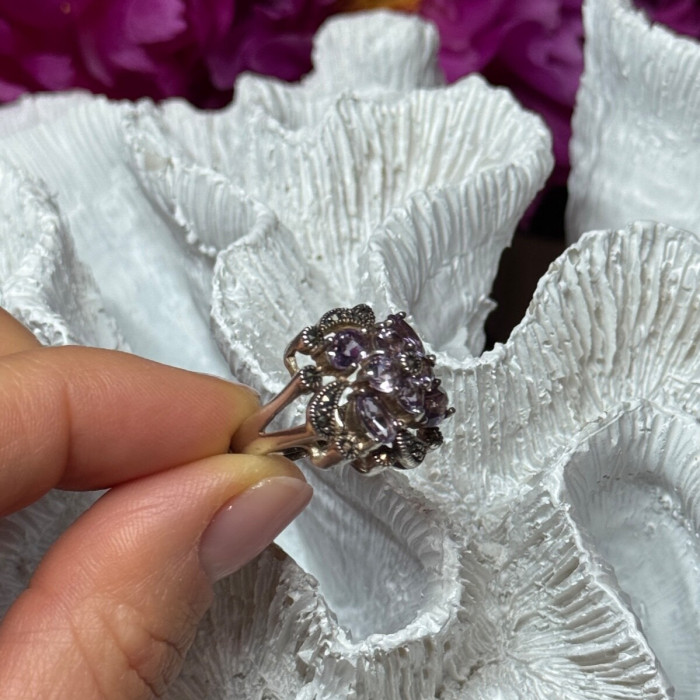 925 Sterling Silver Amethyst & Marcasite Ring Size 5