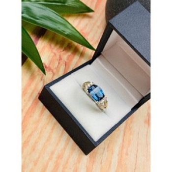 925 Sterling Silver Spinel & CZ Ring Size 9