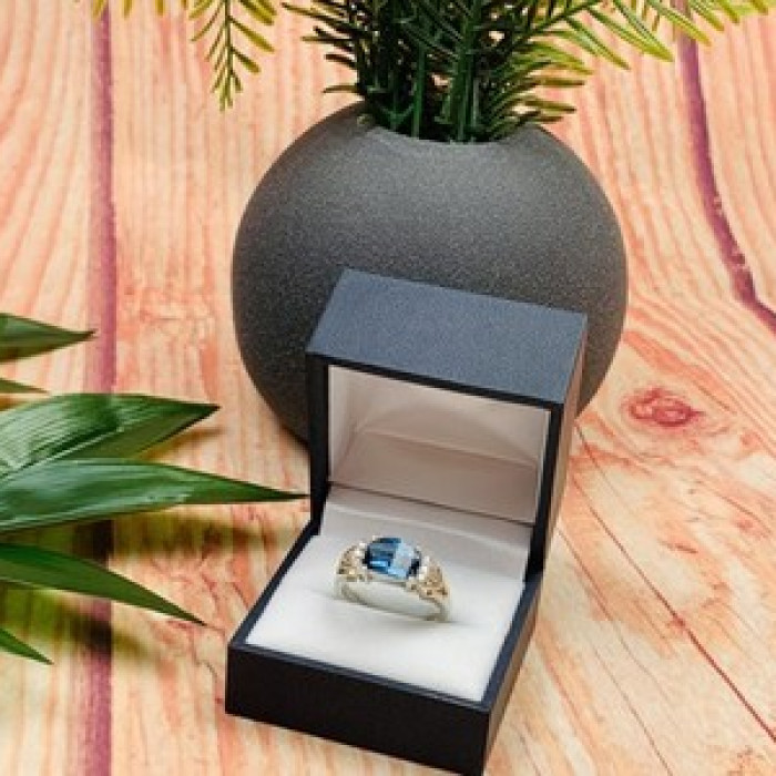 925 Sterling Silver Spinel & CZ Ring Size 9