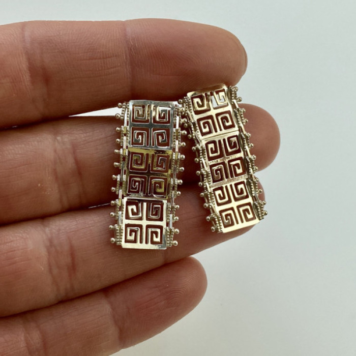 925 Sterling Silver Stud Earrings