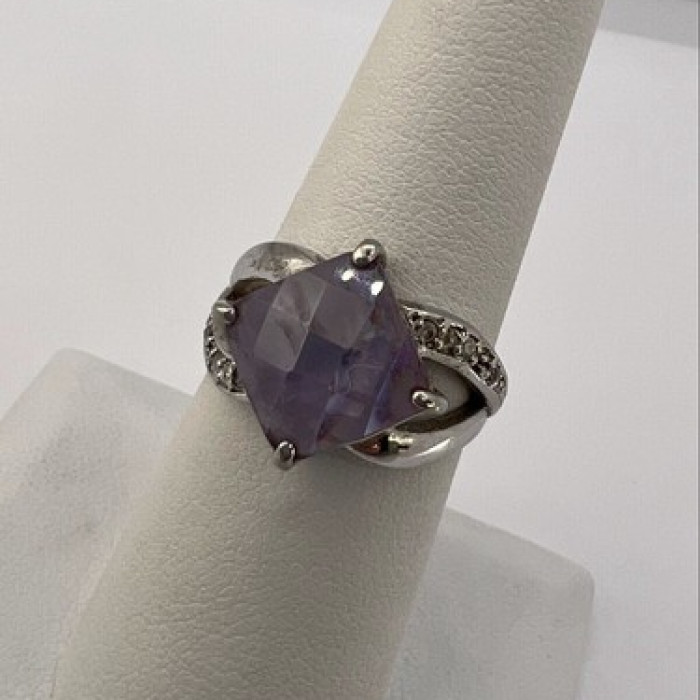 925 Sterling Silver Purple CZ Ring Size 6.5
