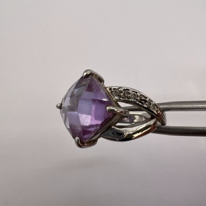925 Sterling Silver Purple CZ Ring Size 6.5