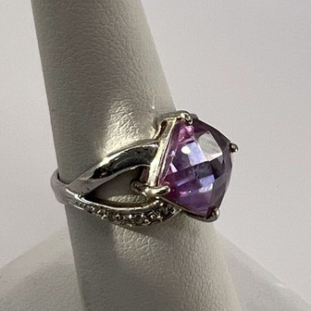 925 Sterling Silver Purple CZ Ring Size 6.5