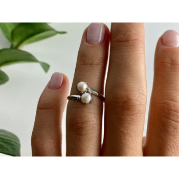 925 Sterling Silver Pearls Ring Size 5
