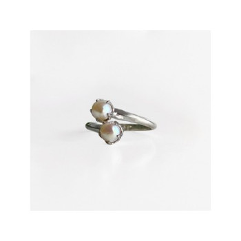 925 Sterling Silver Pearls Ring Size 5