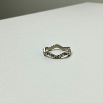 Vintage 925 Sterling Silver Ring Size 8