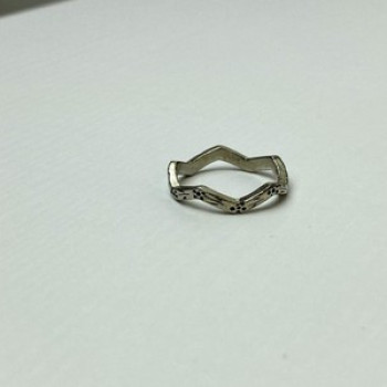 Vintage 925 Sterling Silver Ring Size 8