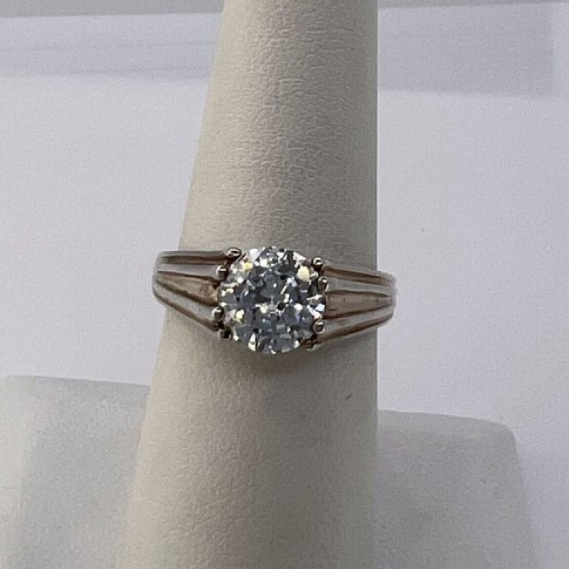925 Sterling Silver & CZ Ring Size 6.5