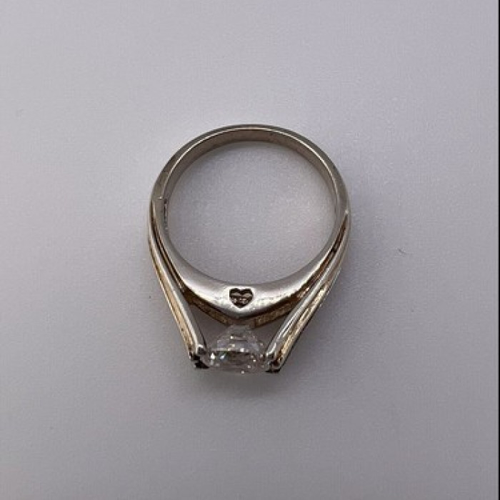 925 Sterling Silver & CZ Ring Size 6.5