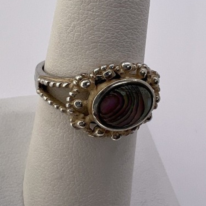 925 Sterling Silver Mother of Pearl Ring Size  6.5