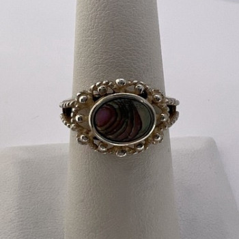 925 Sterling Silver Mother of Pearl Ring Size  6.5