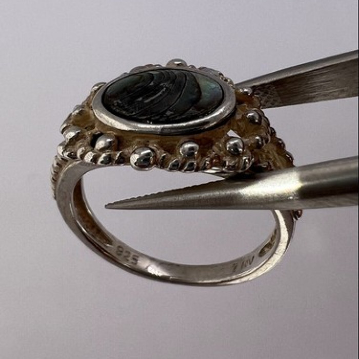 925 Sterling Silver Mother of Pearl Ring Size  6.5